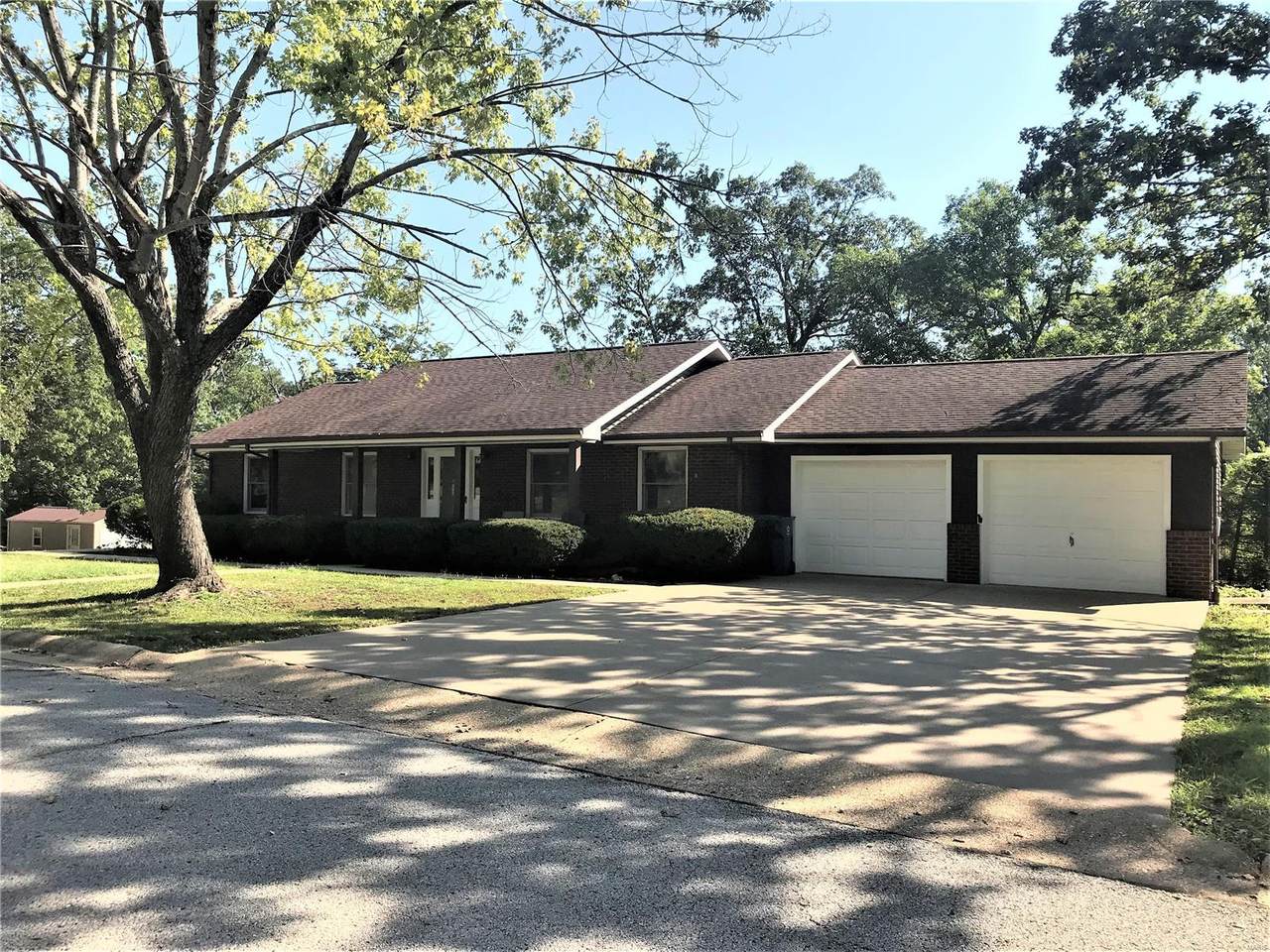 15 Meadowcrest - Photo 1
