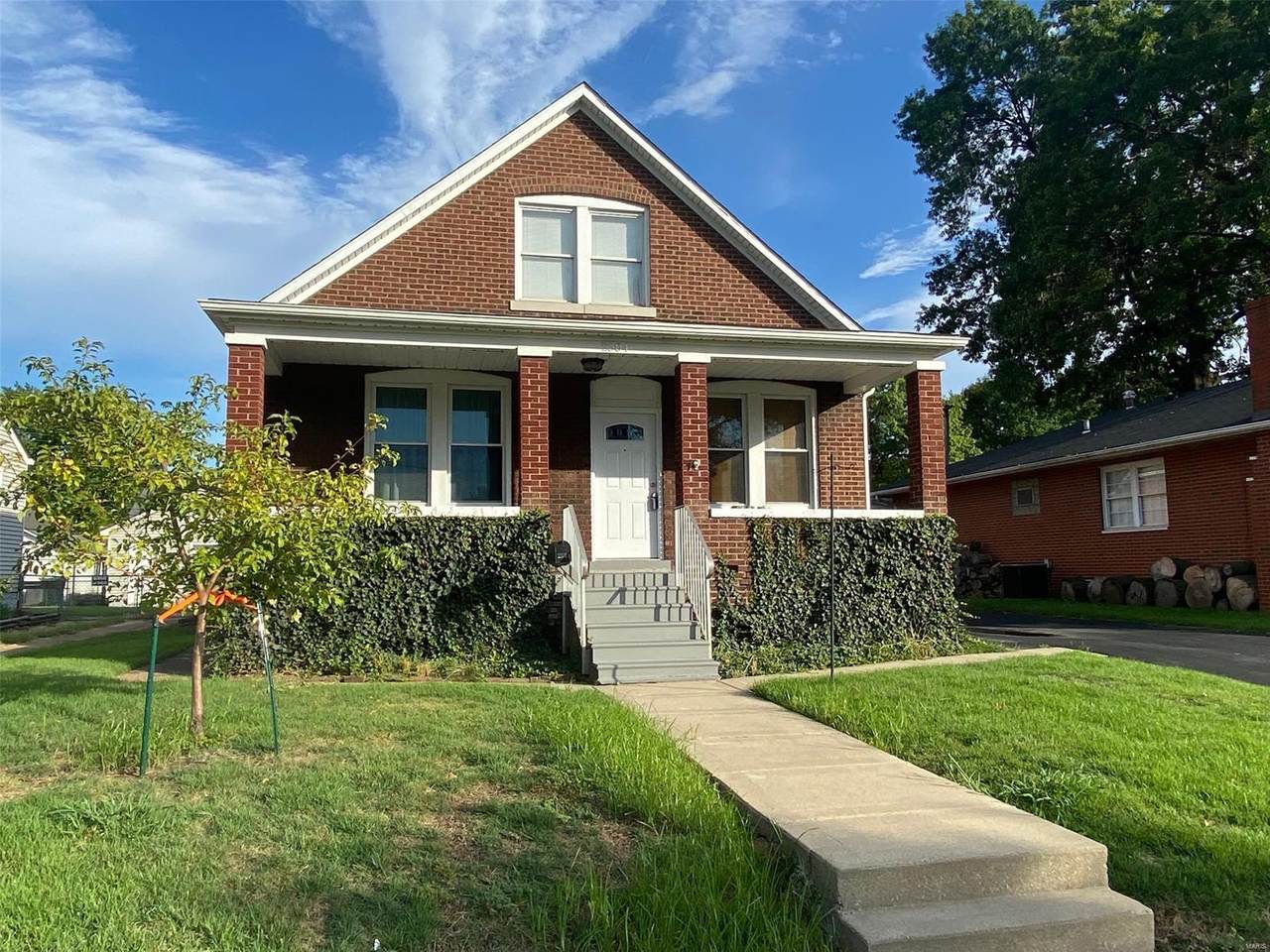 2504 Benton Street - Photo 1