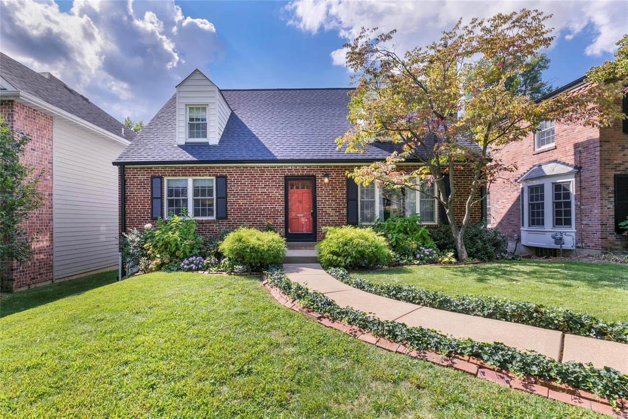 531 Westview - Photo 1