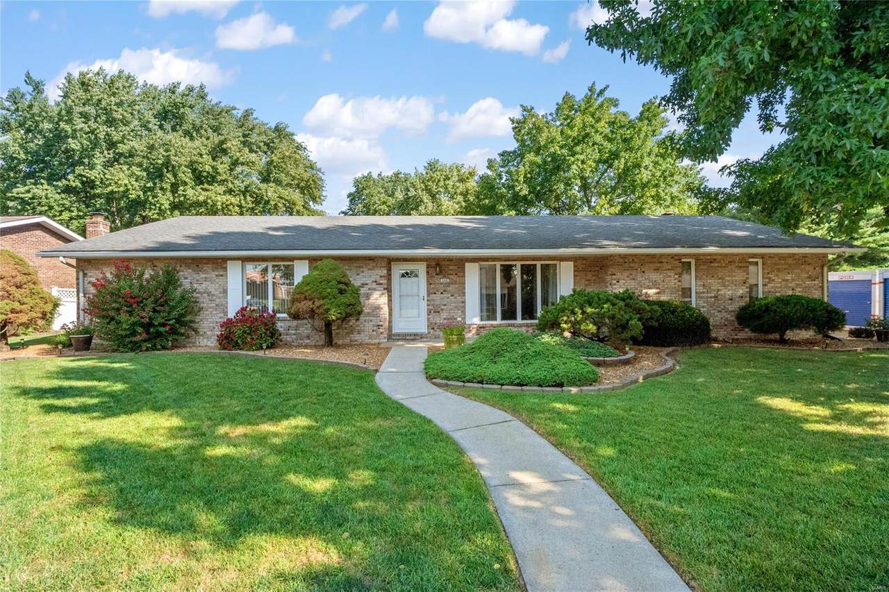 540 Windrift Dr - Photo 1