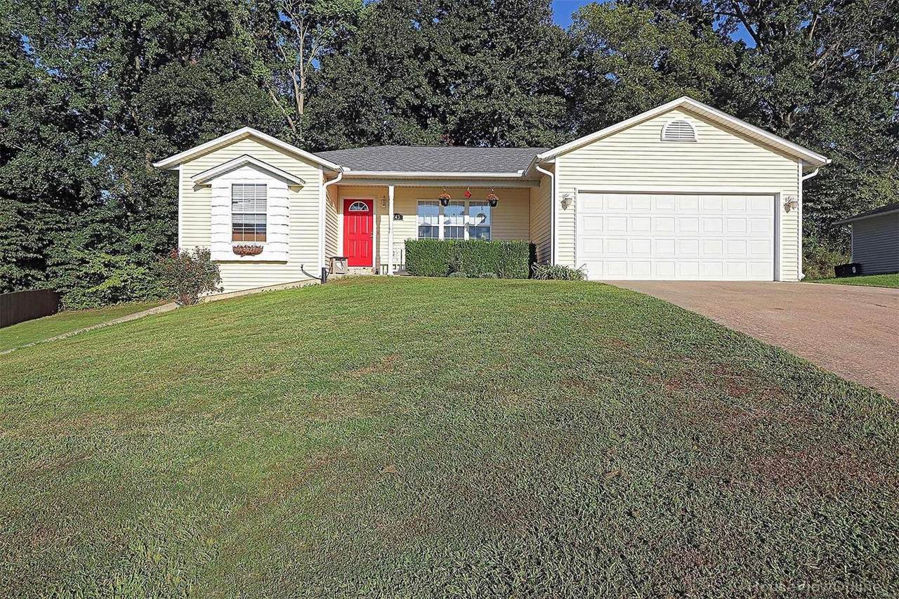 243 Hawks Landing - Photo 1