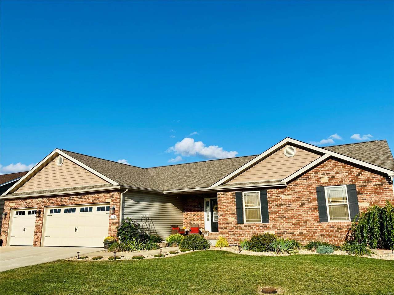 113 Garrettford Drive - Photo 1