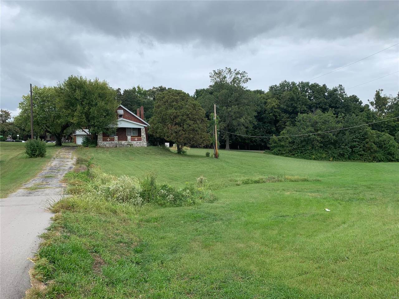 5329 Lemay Ferry Road - Photo 1
