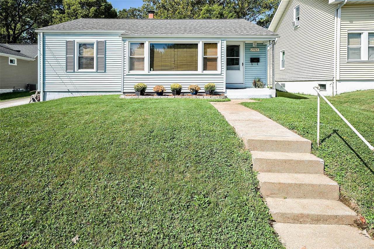 2965 Endicott Avenue - Photo 1