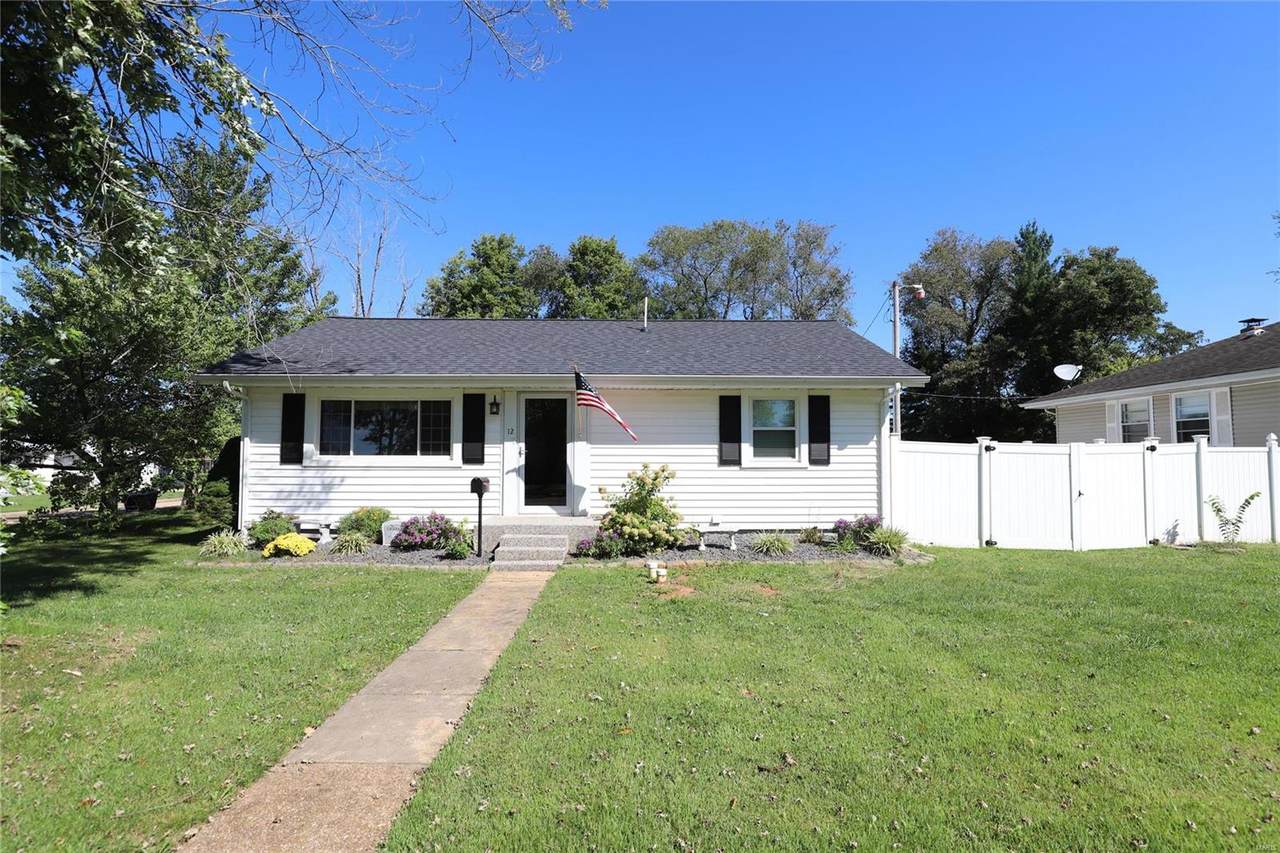 12 Sunset Drive - Photo 1