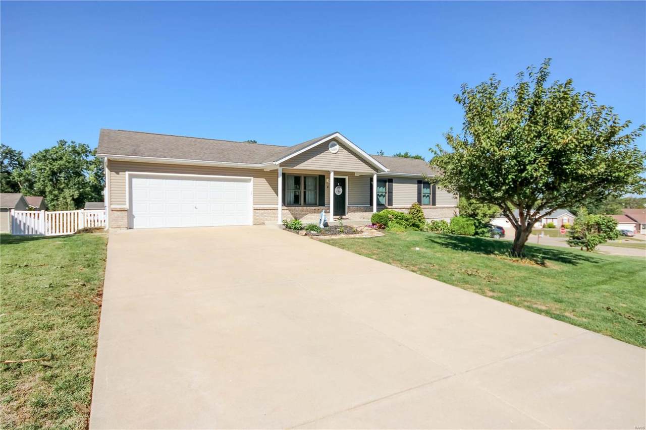 9 Stonegate Drive - Photo 1