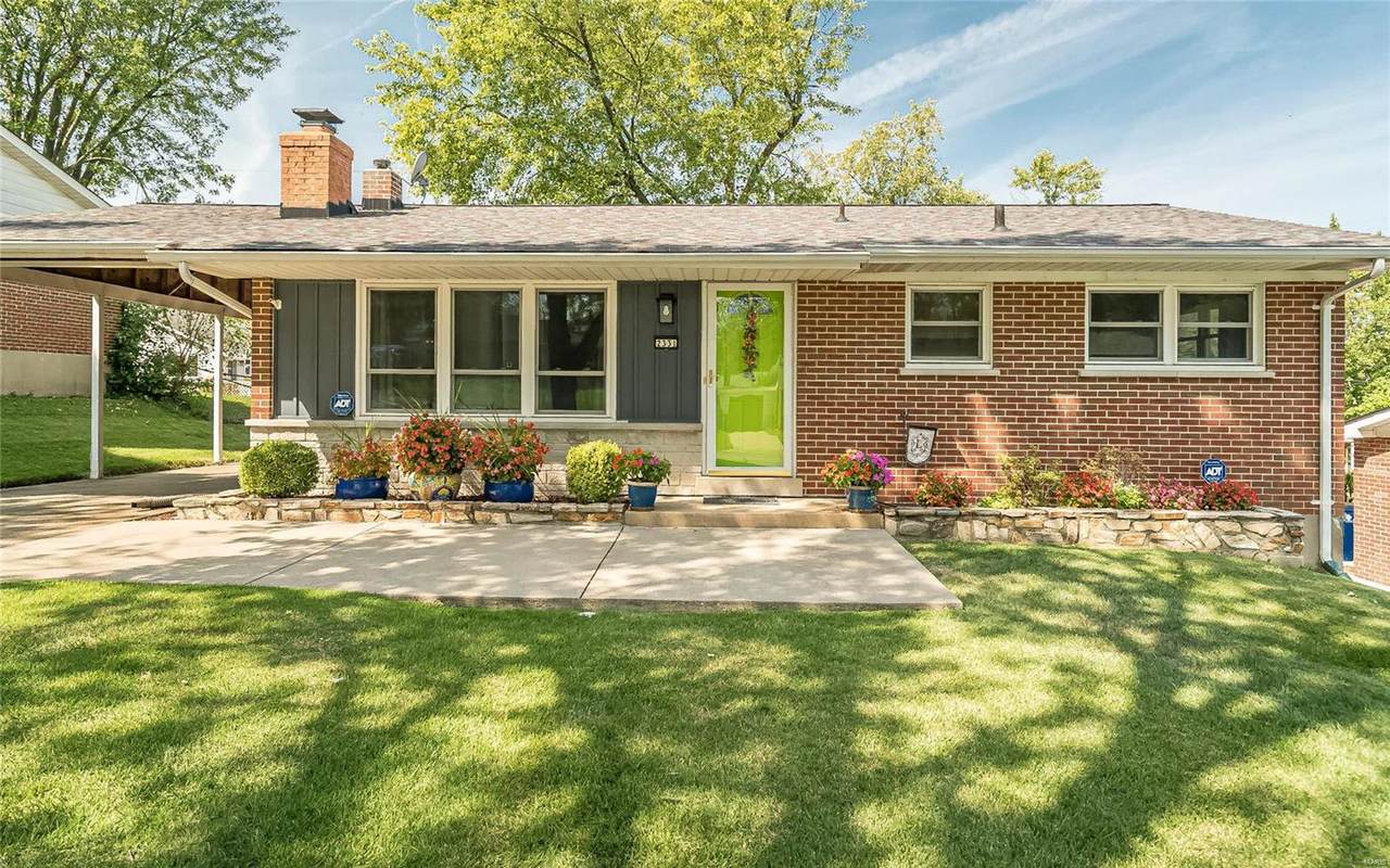 2331 Ruckert Avenue - Photo 1
