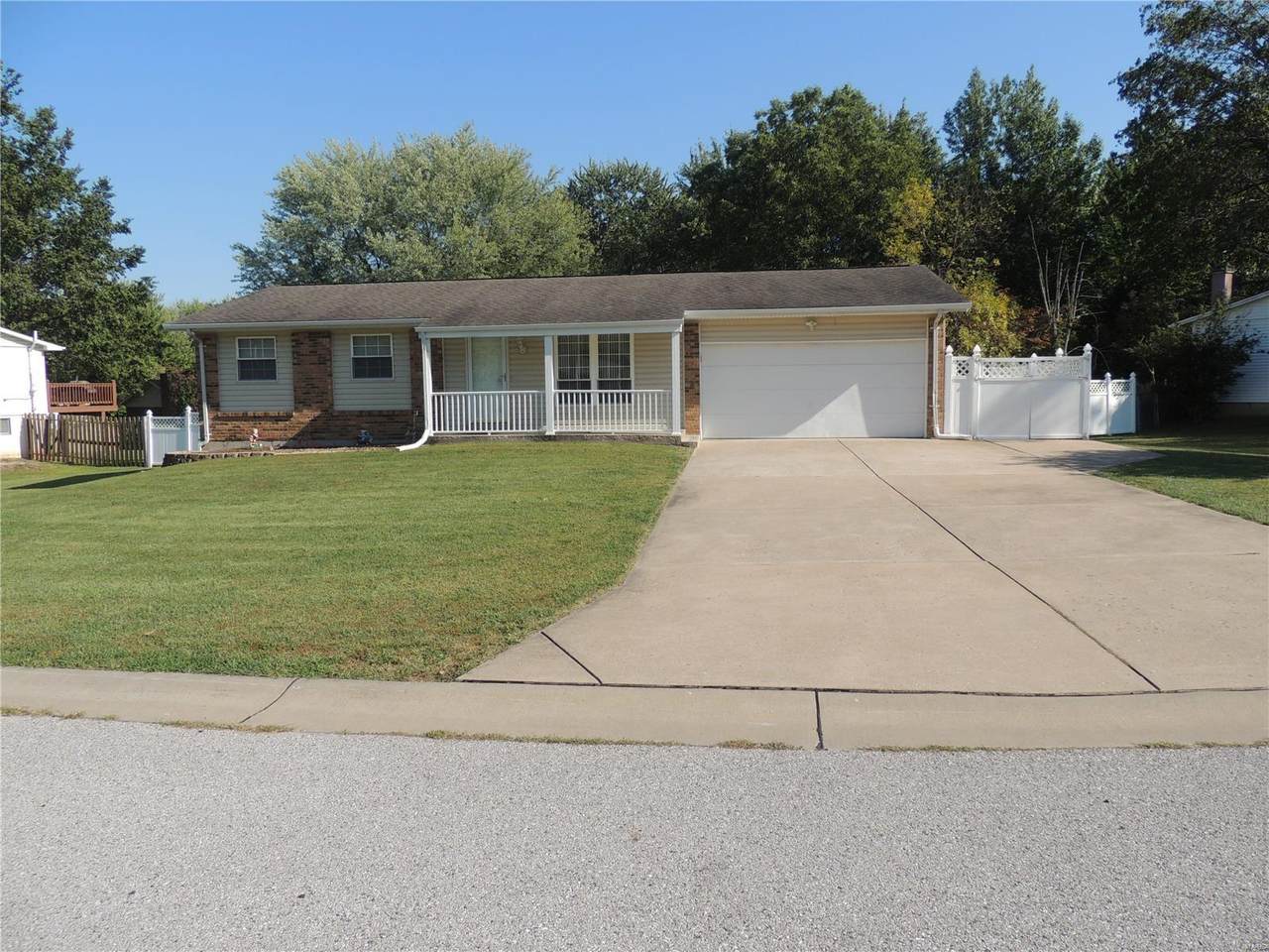 1010 Arlington - Photo 1