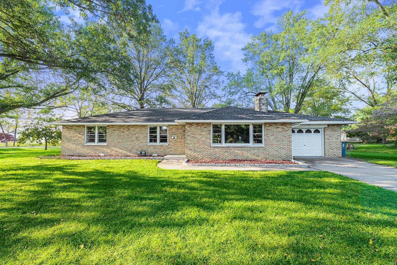27 Lakewood Court - Photo 1