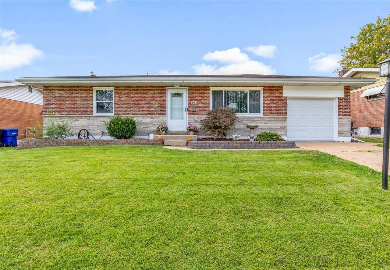 304 Southampton - Photo 1