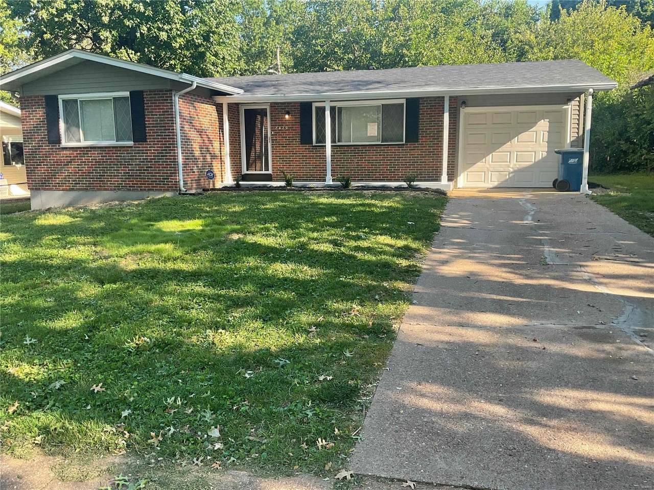 8429 Jacklin Avenue - Photo 1
