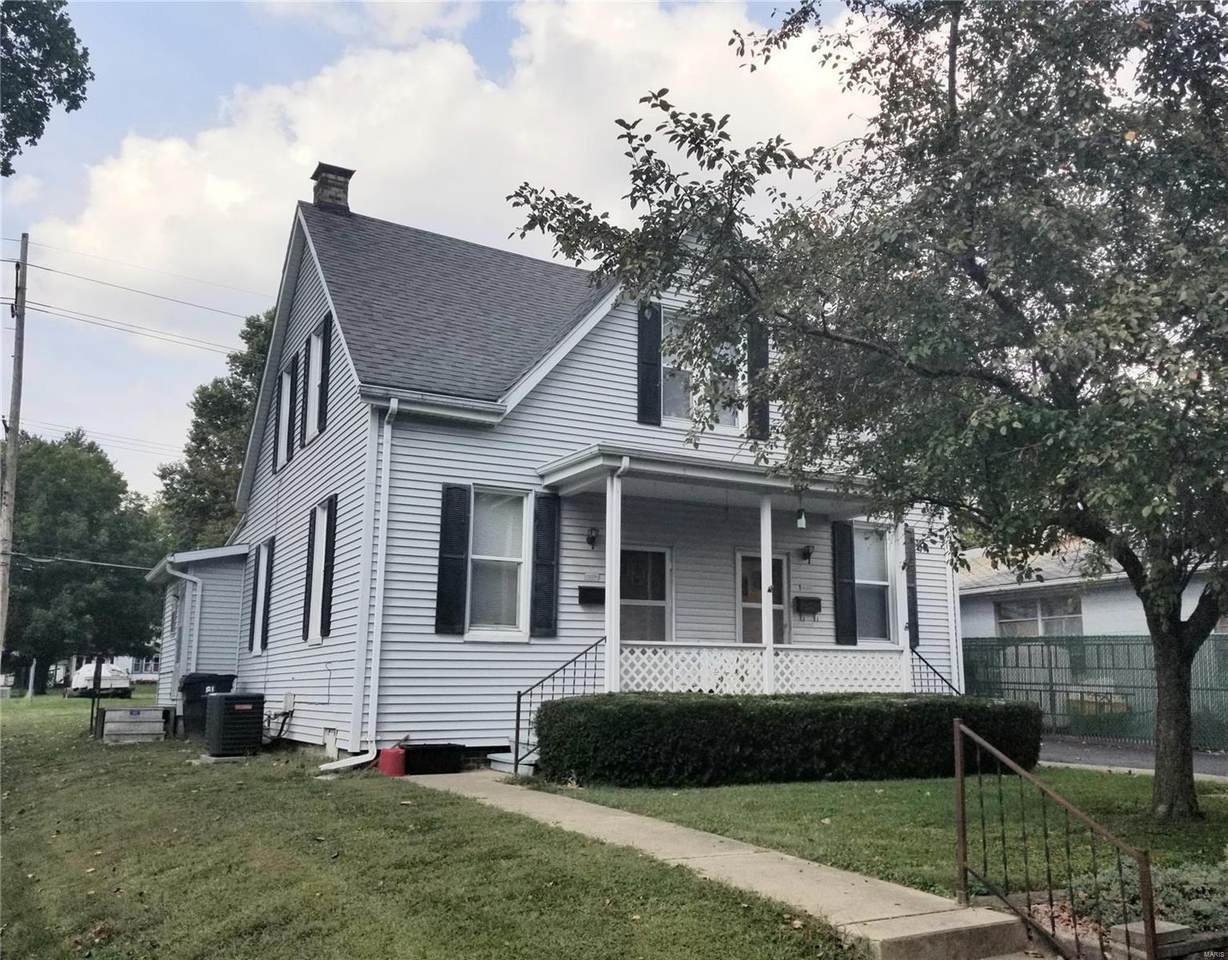 1639 Charles Street - Photo 1