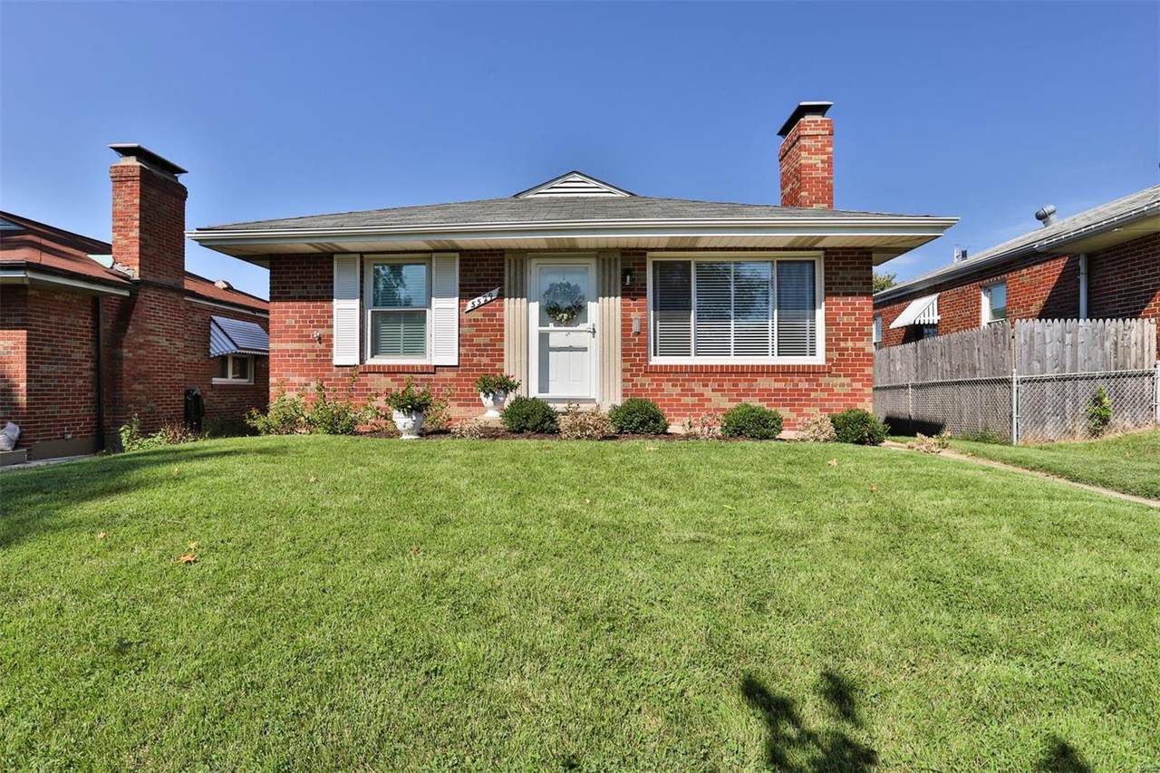 5529 Lindenwood Avenue - Photo 1