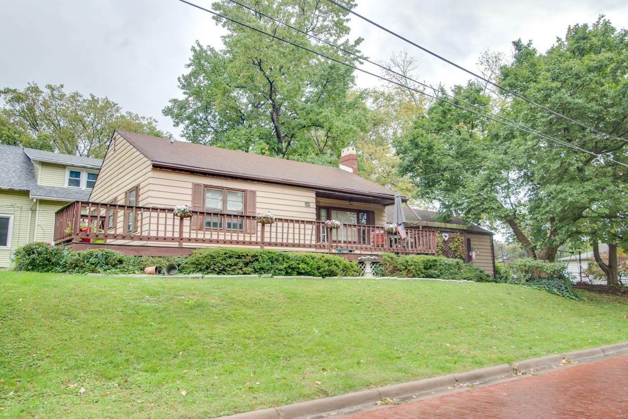 901 Condit Avenue - Photo 1