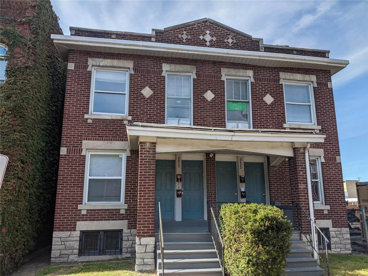 2623 Indiana Avenue - Photo 1
