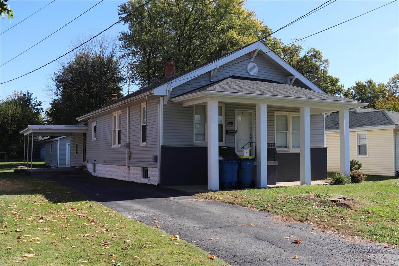 320 Greenwood - Photo 1