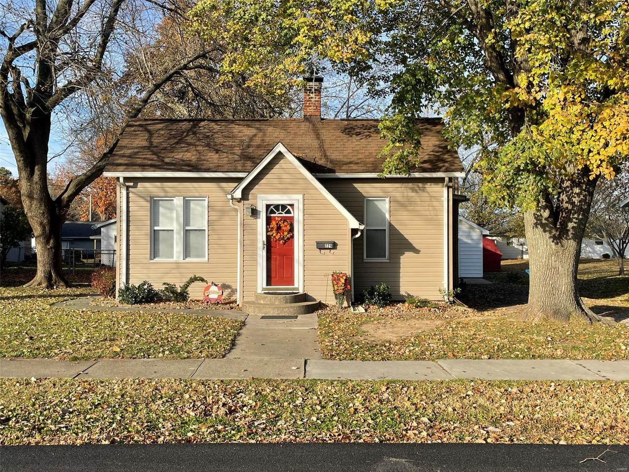 229 4th Street - Photo 1