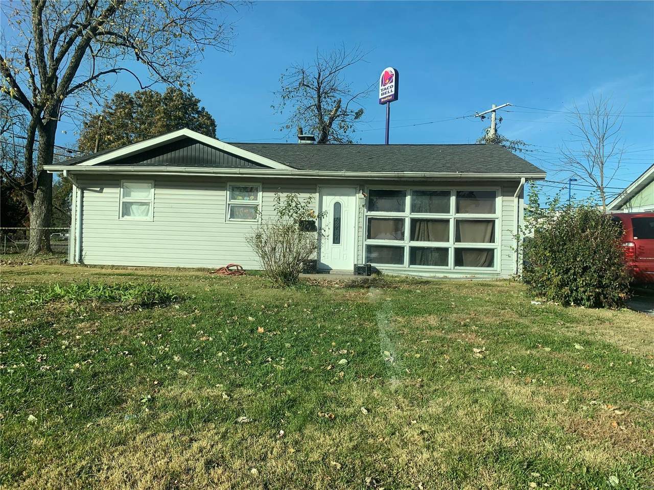 13 Lazarcheff Drive - Photo 1