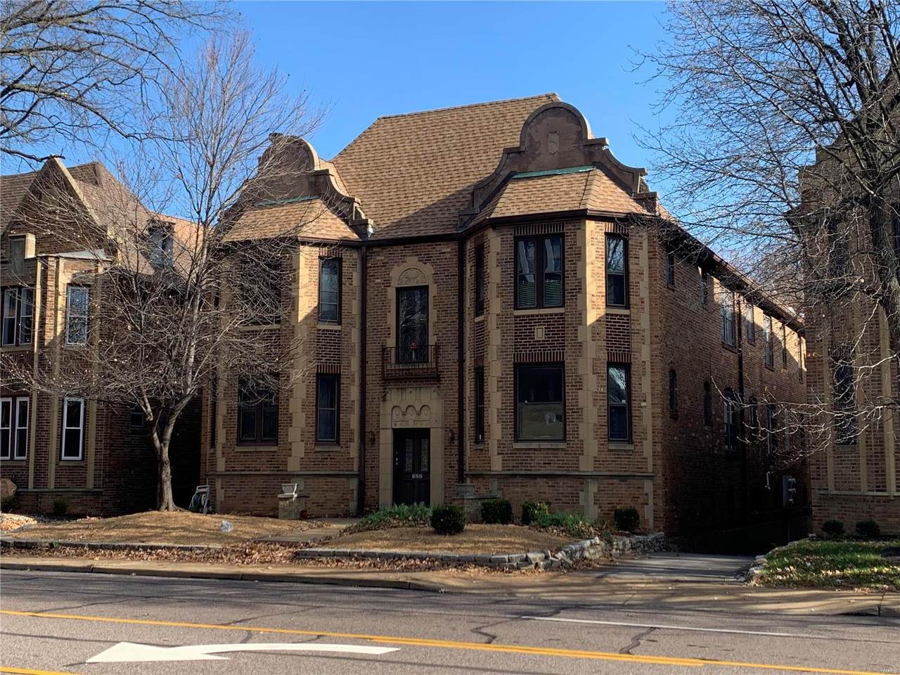 322 Hanley - Photo 1