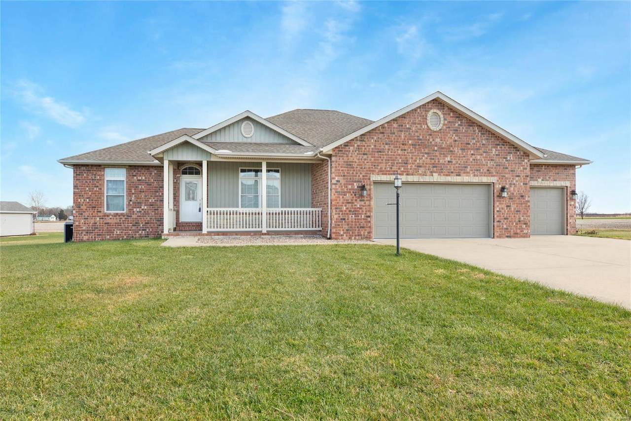 2 Austin Court - Photo 1
