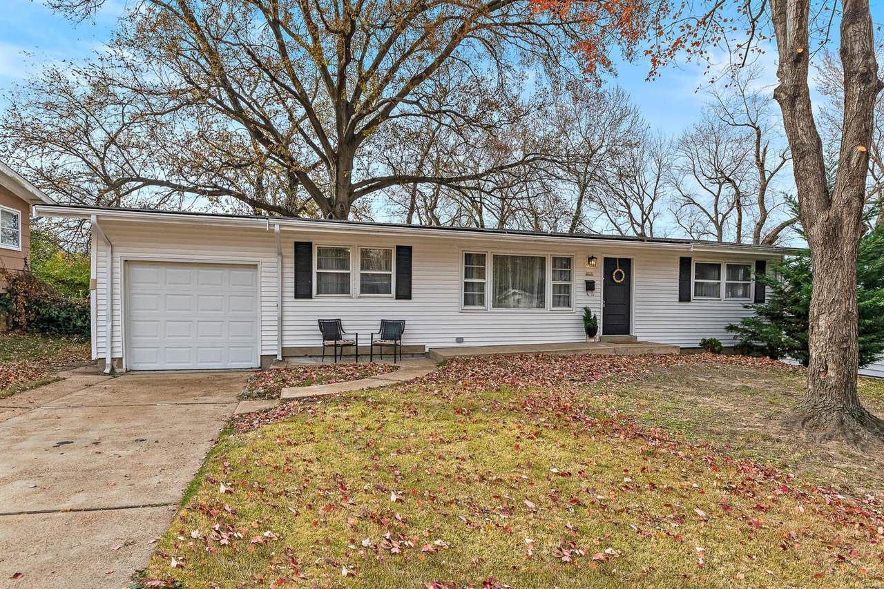 9213 Ellison - Photo 1