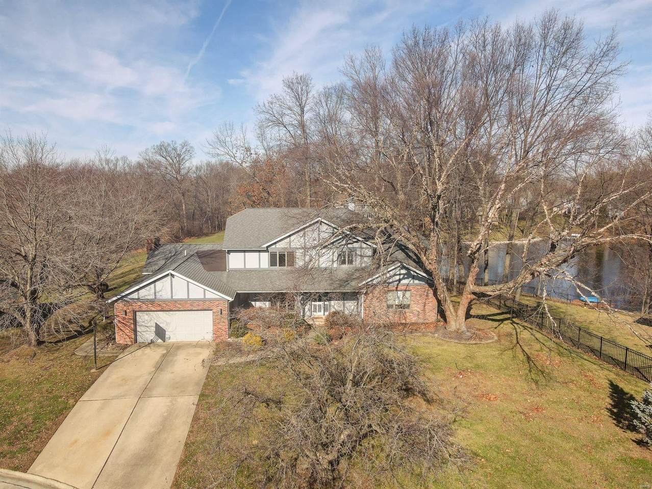 24 Barrett Court - Photo 1