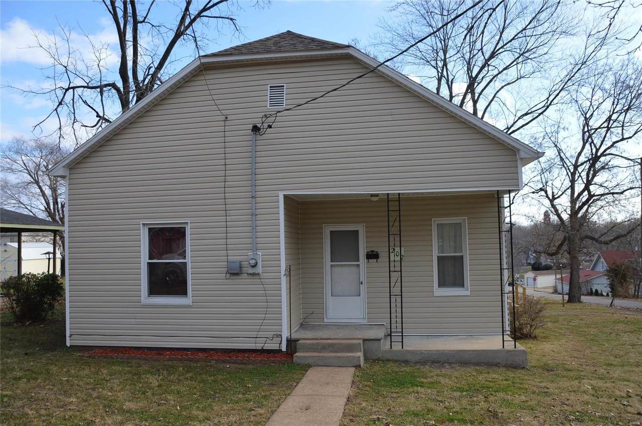 202 B Street - Photo 1