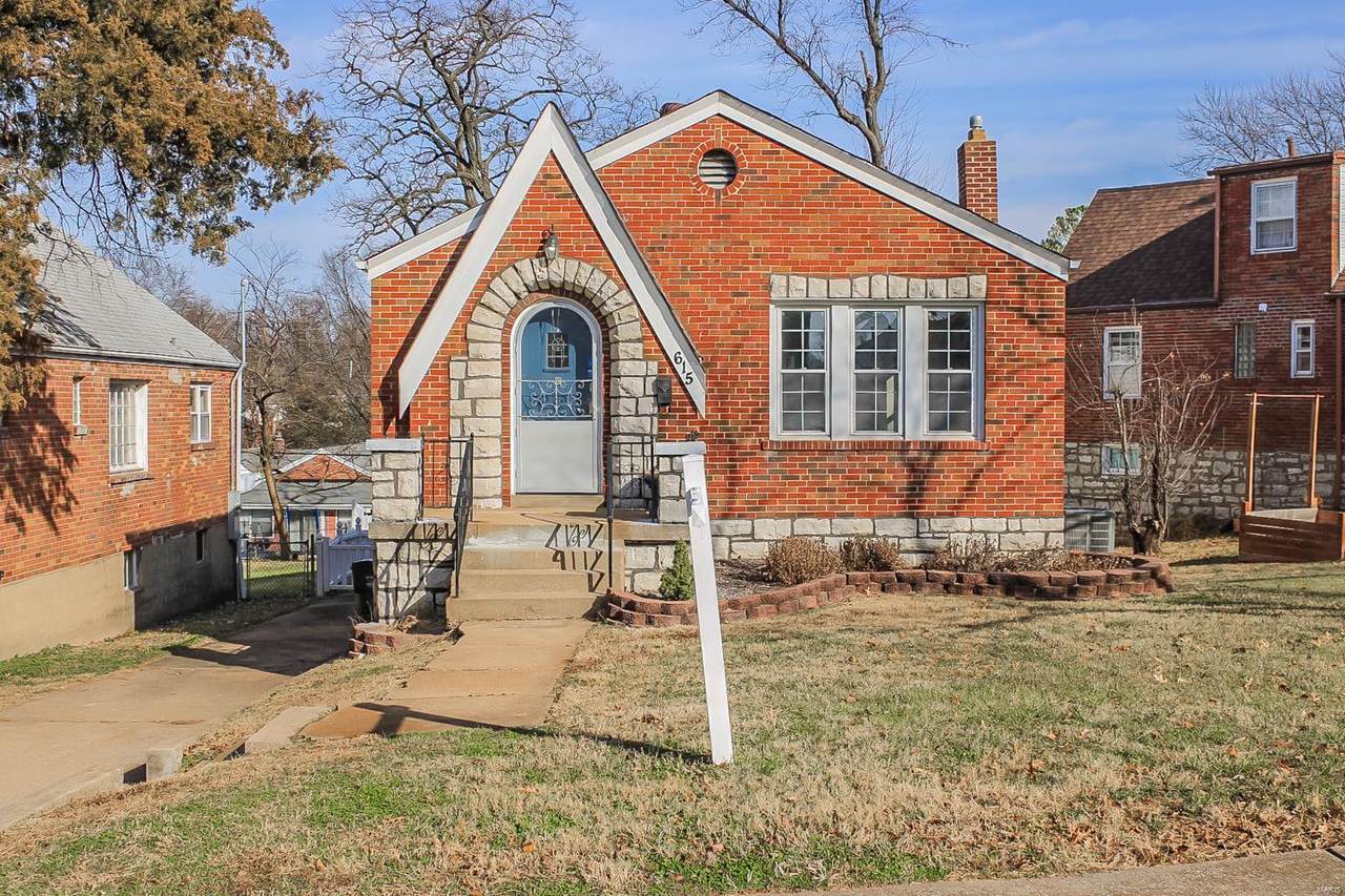 615 Bellsworth - Photo 1