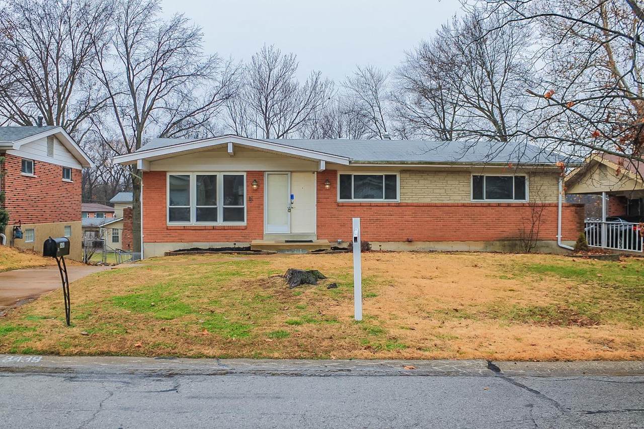 3439 Glen Arbor - Photo 1