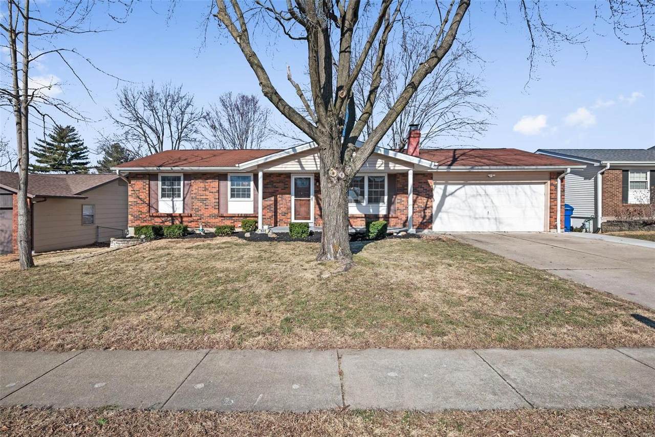 929 Norwich Dr - Photo 1