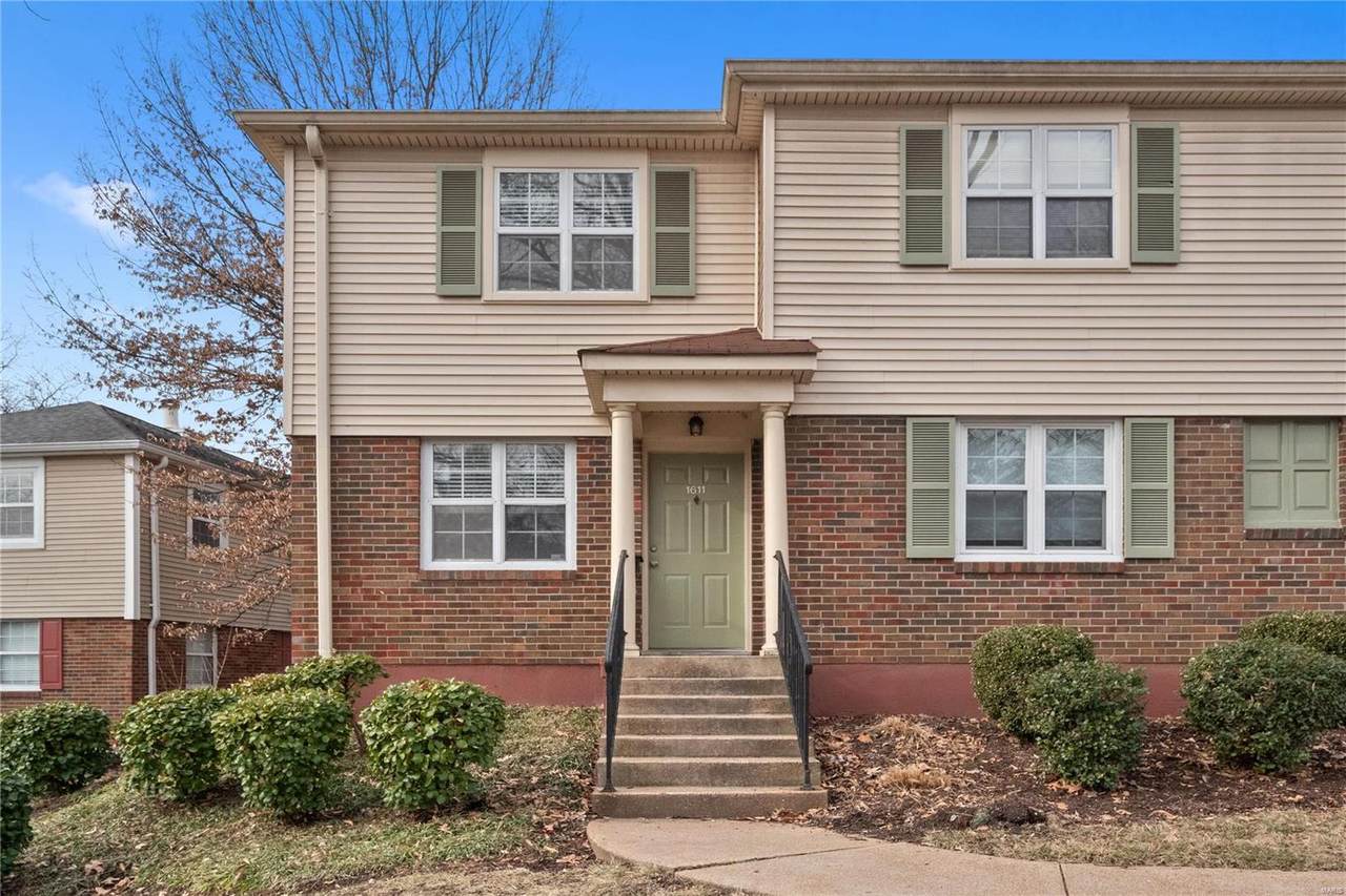 1611 Swan Circle - Photo 1