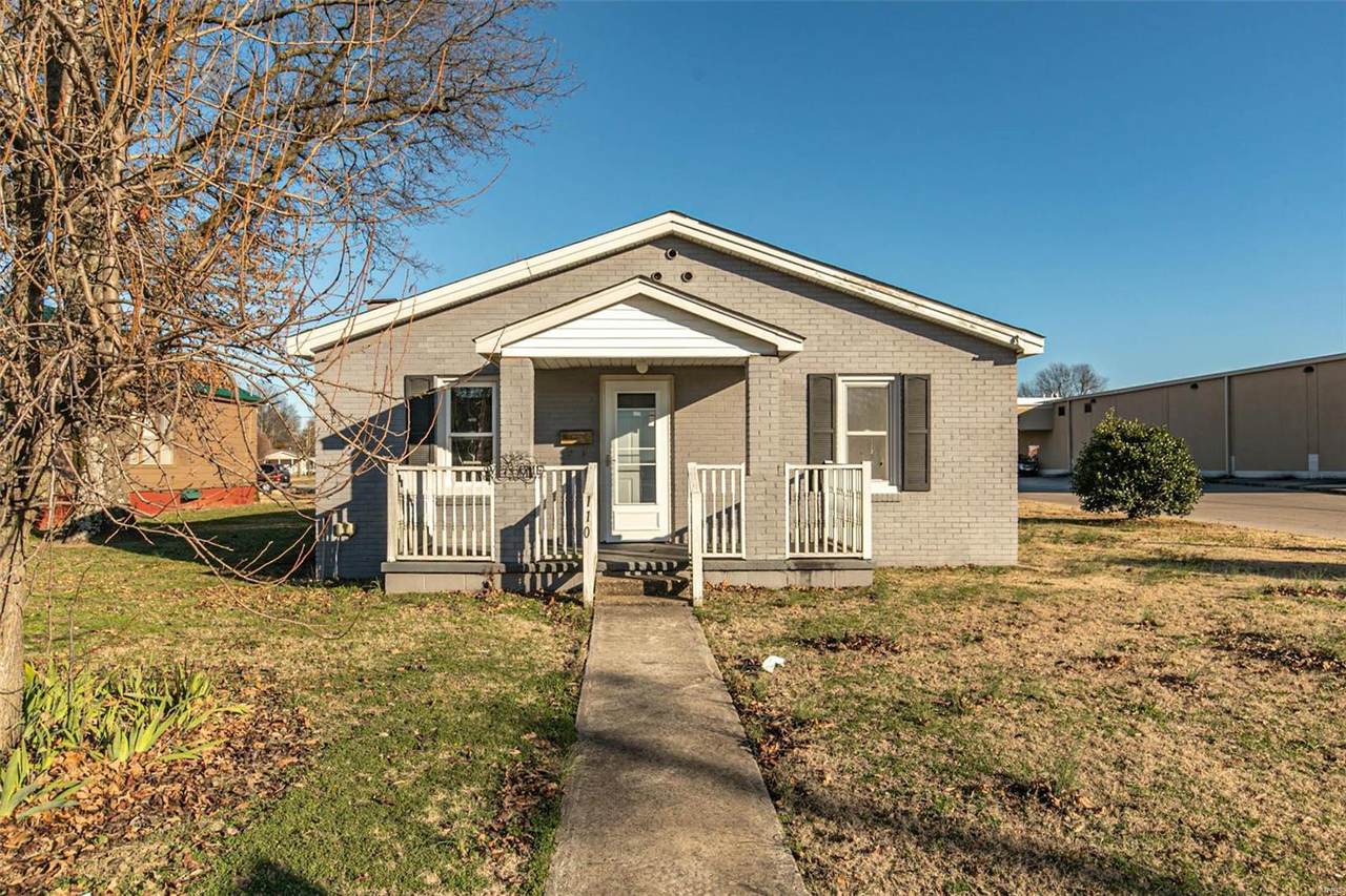 110 Douglas Street - Photo 1
