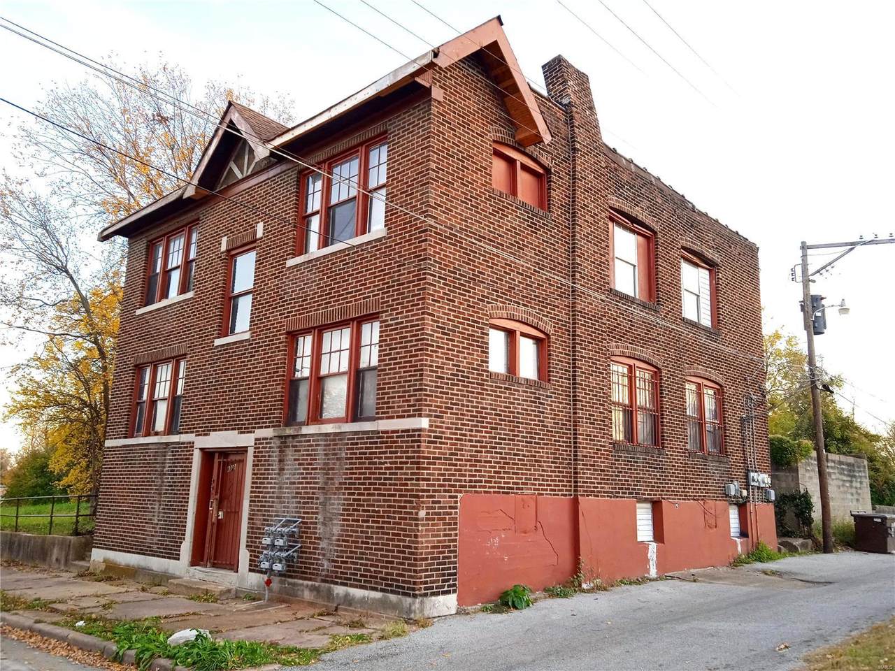 4210 Garfield Avenue - Photo 1
