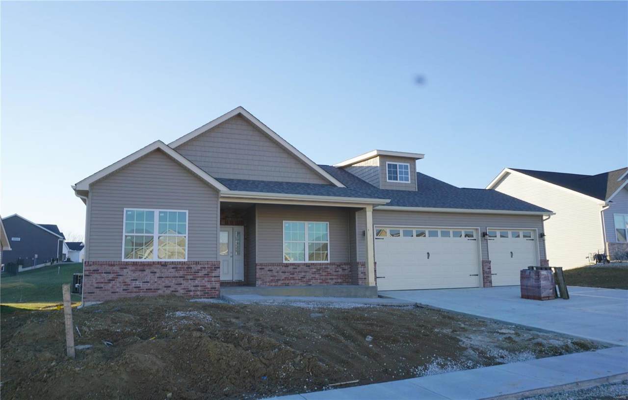 1827 Crimson Oak Drive - Photo 1