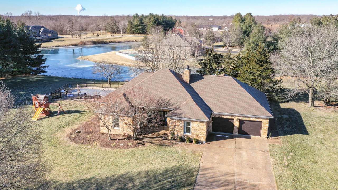 314 Lynn Drive - Photo 1