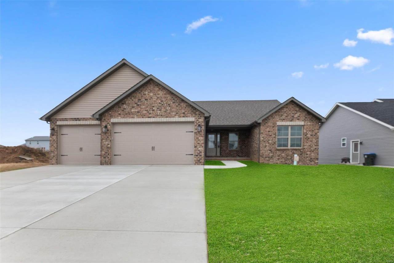 708 Prairie Place - Photo 1