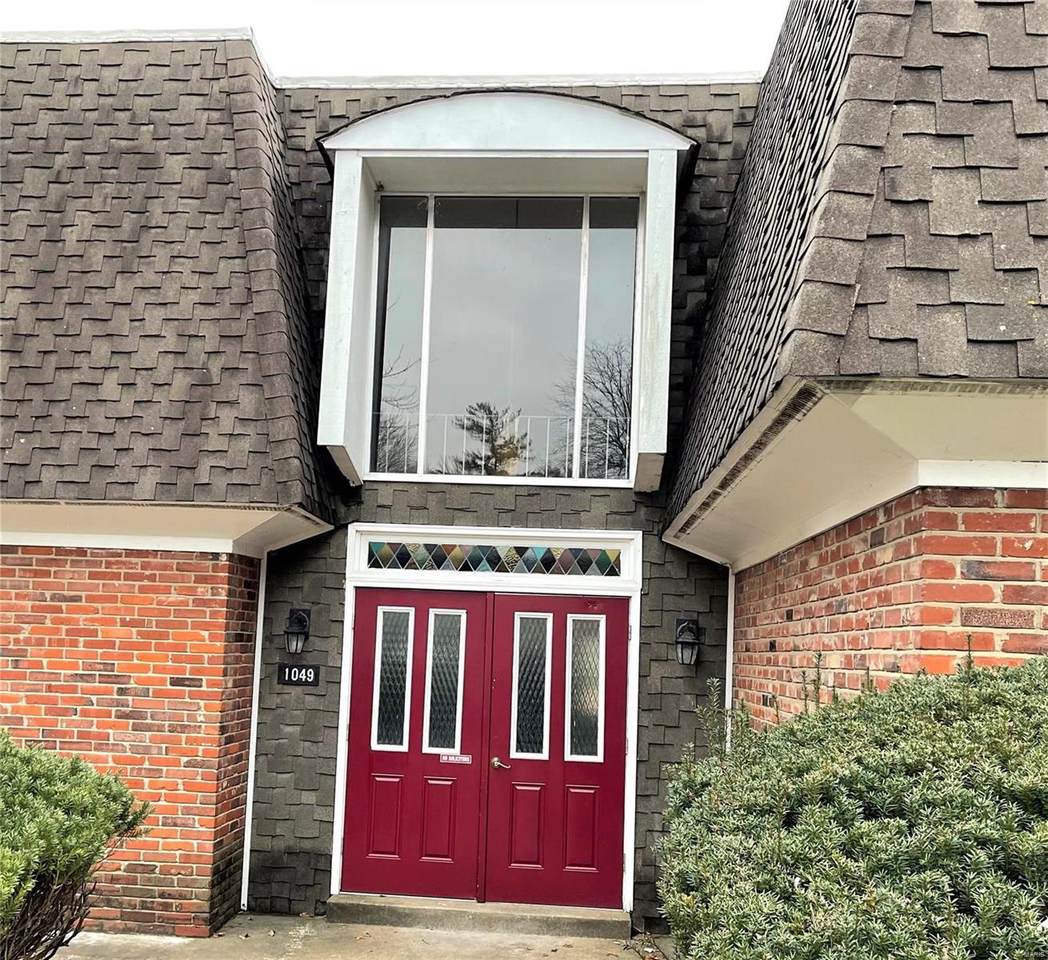 1049 Lafayette Court - Photo 1