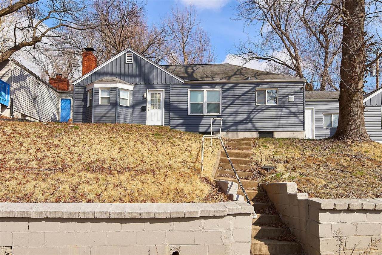 137 Chambers Road - Photo 1