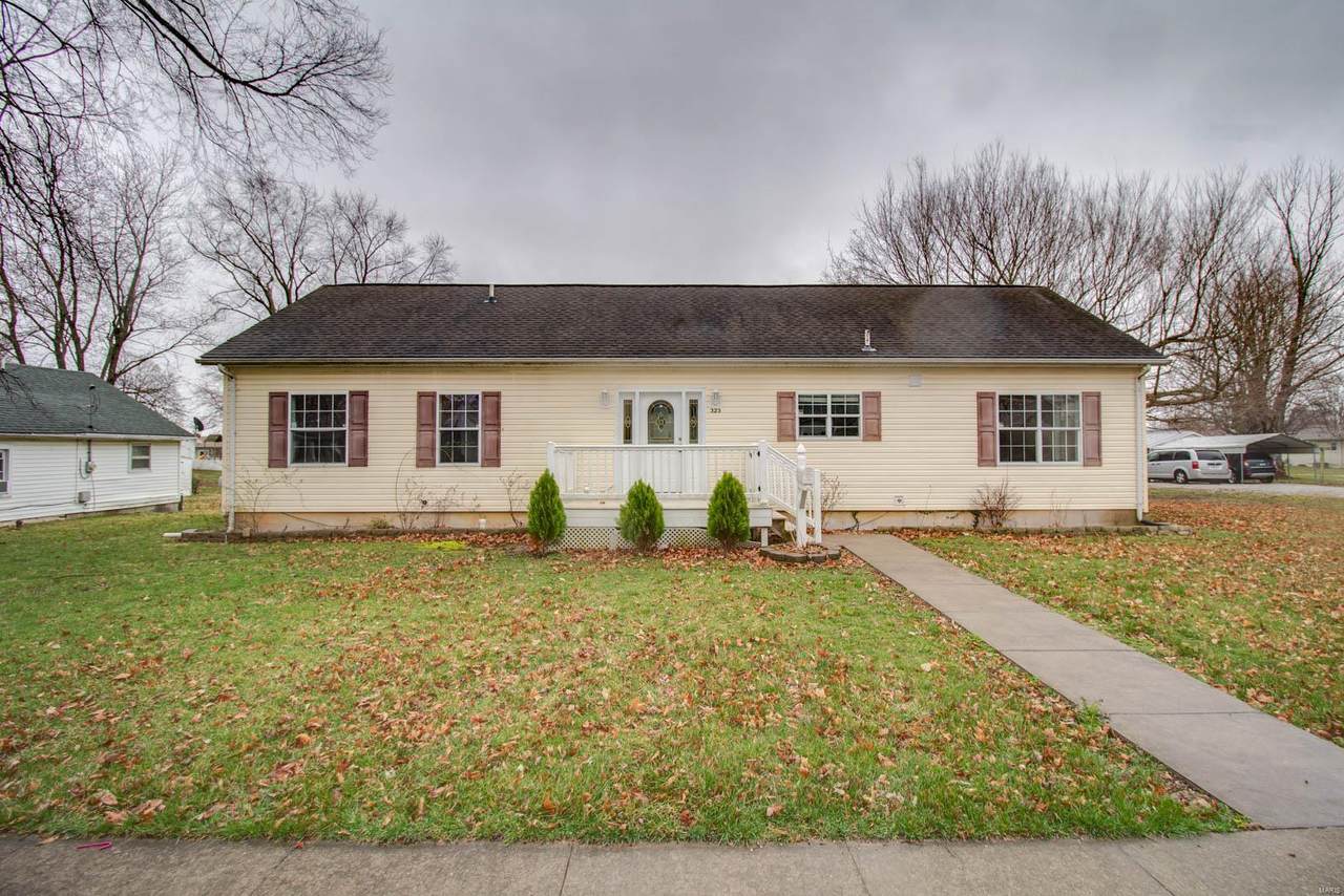323 Pine Street - Photo 1