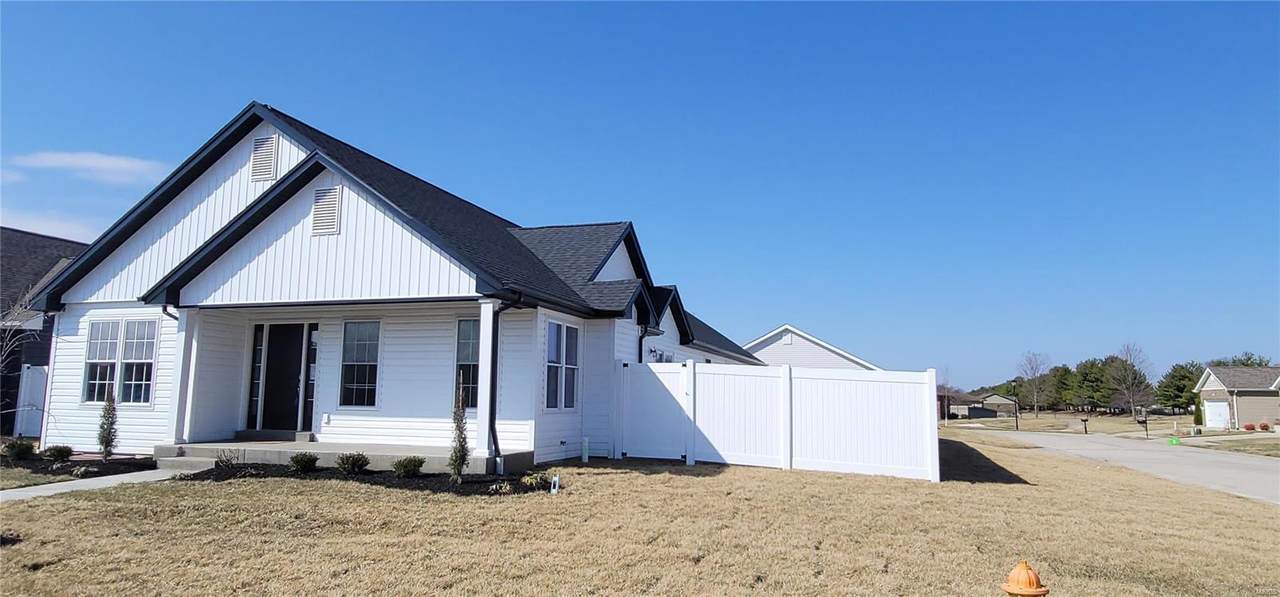 1756 Old Park Lane - Photo 1