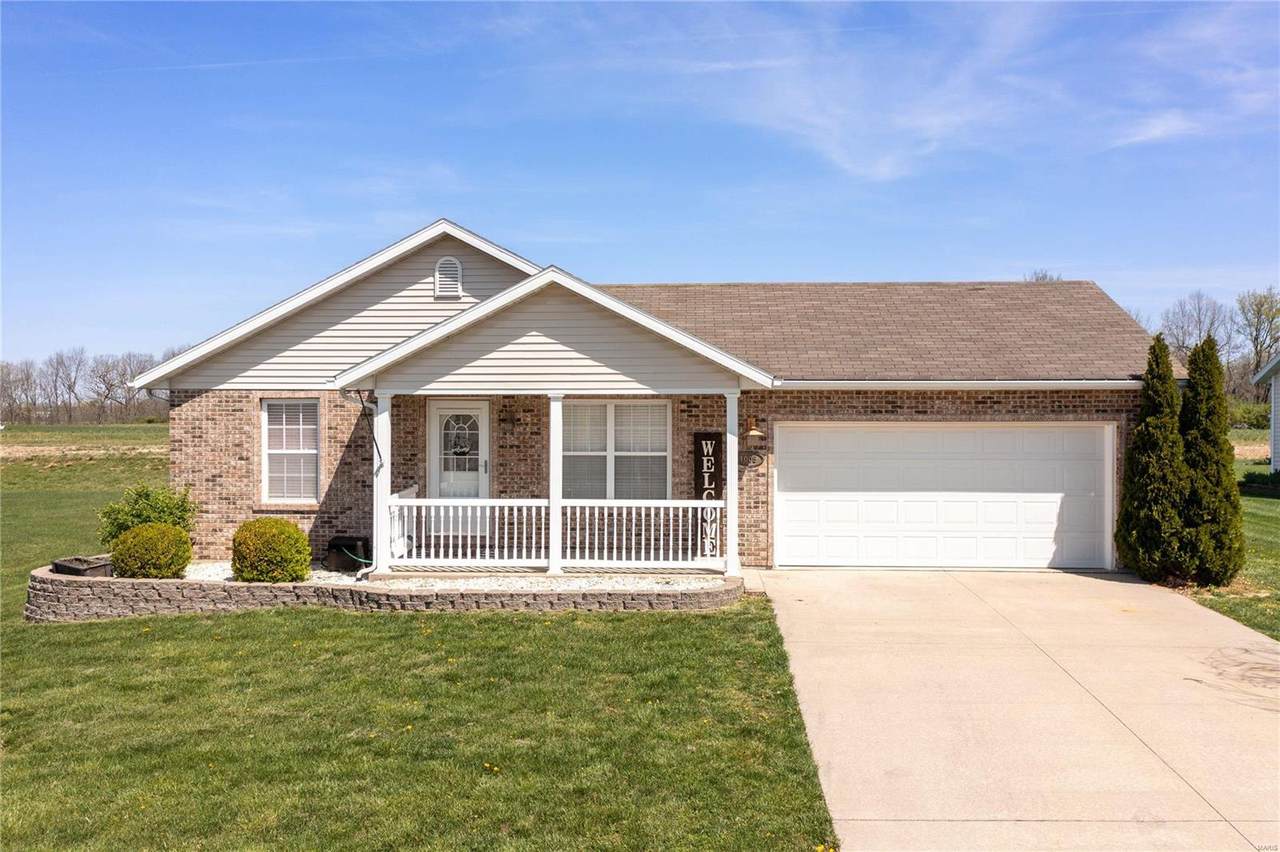 1005 Cottonwood Lane - Photo 1