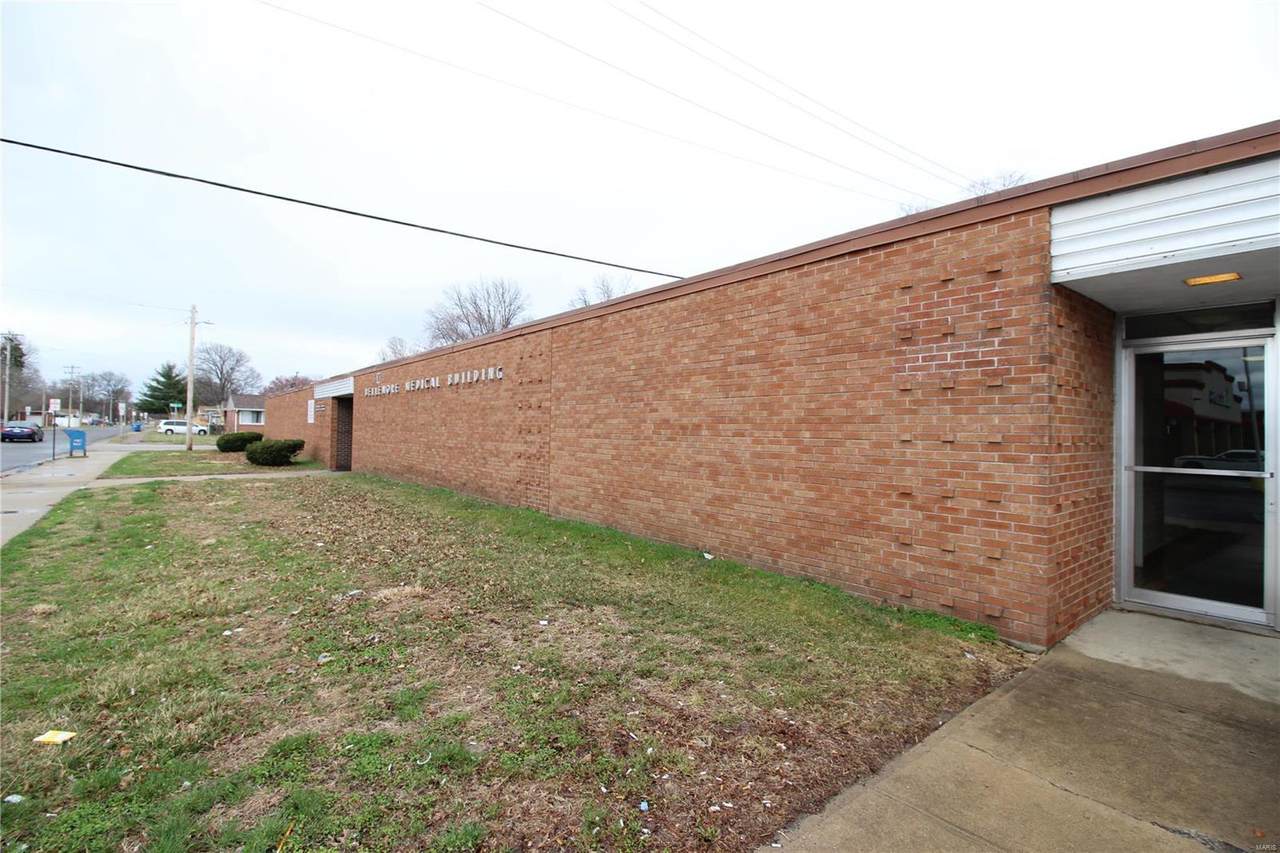 3165 Myrtle Avenue - Photo 1