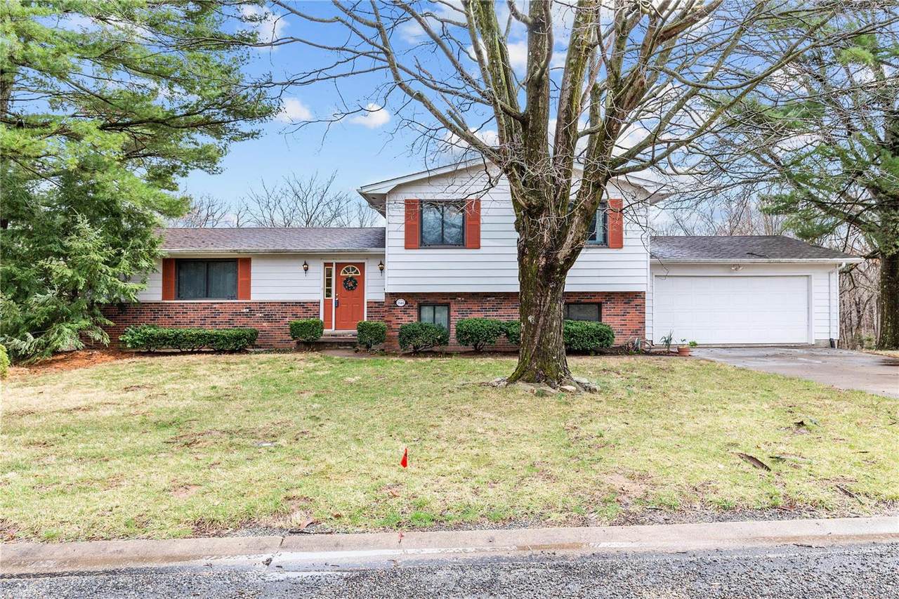 25419 Elsah Hills Drive - Photo 1
