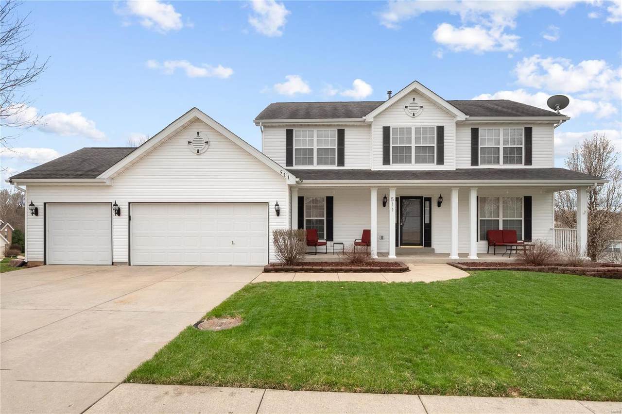 511 Glen Oak Drive - Photo 1