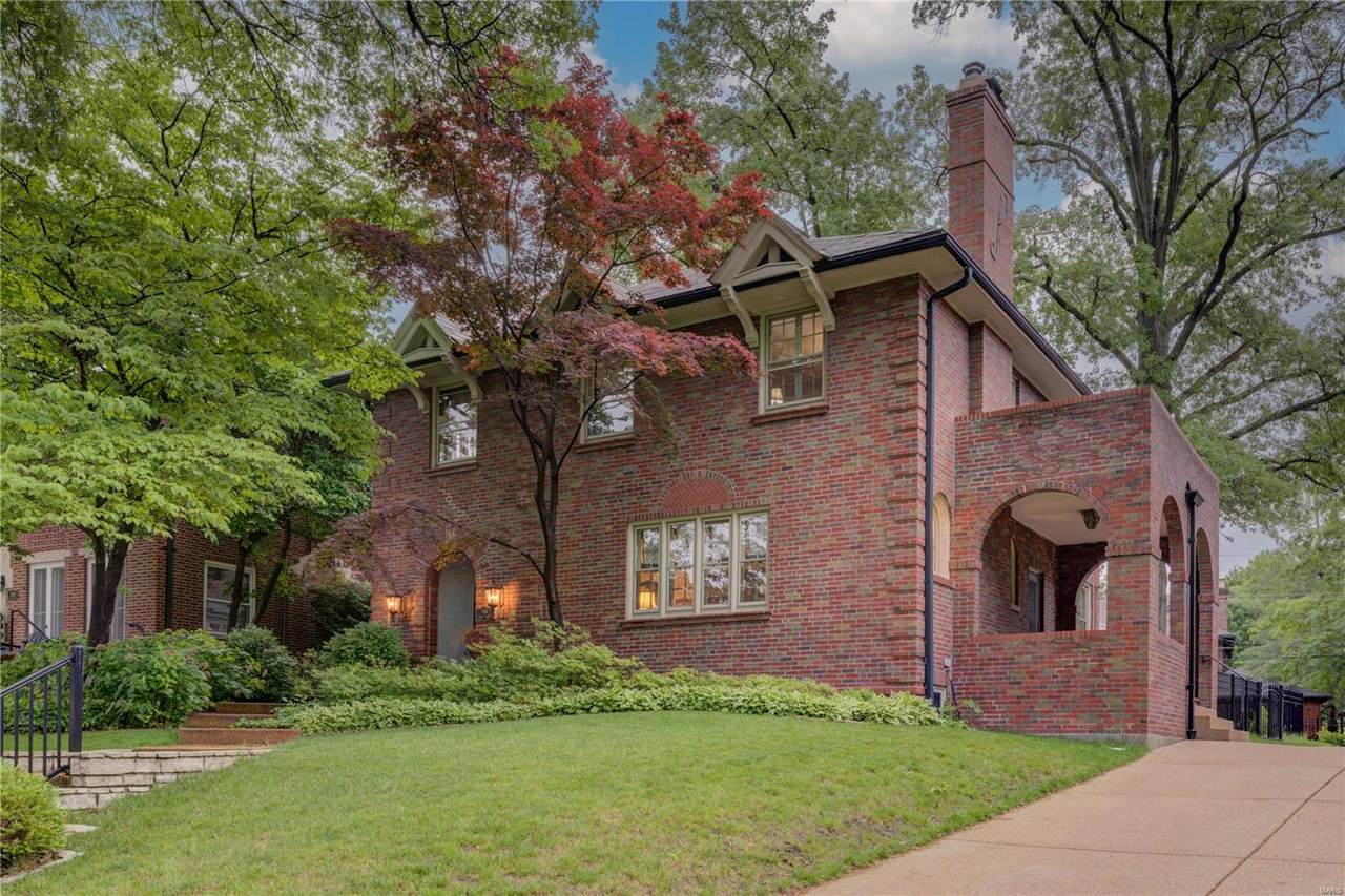 546 Purdue Avenue - Photo 1