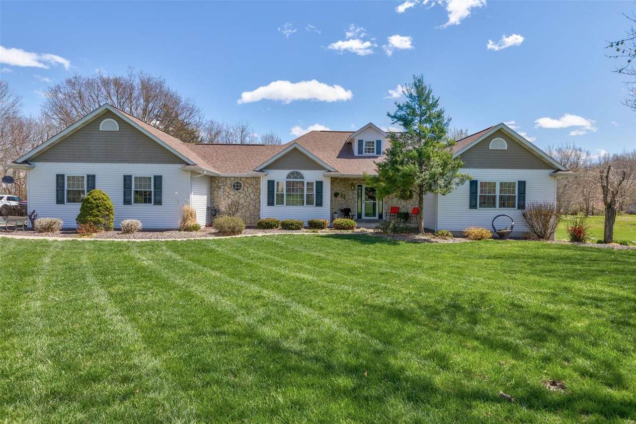 21 Forest Hills Drive - Photo 1