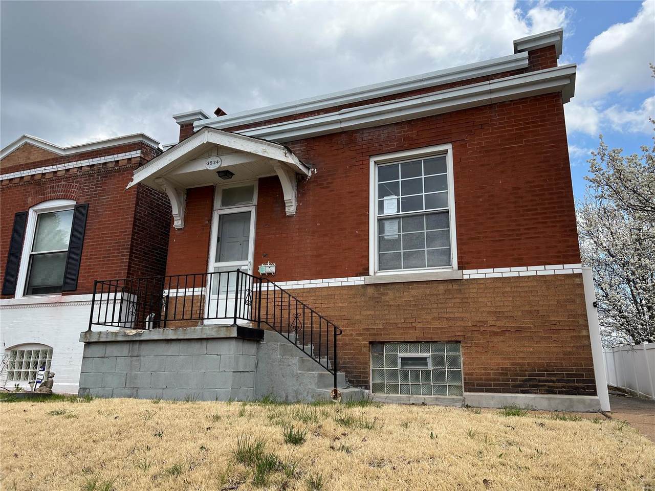 3524 Grace Avenue - Photo 1