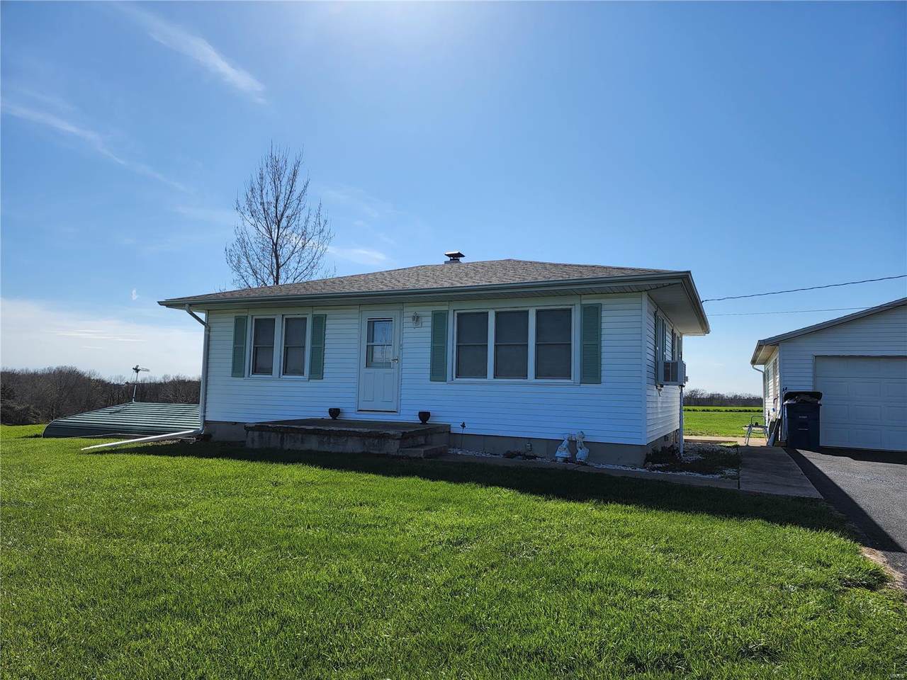 4559 Chester - Photo 1