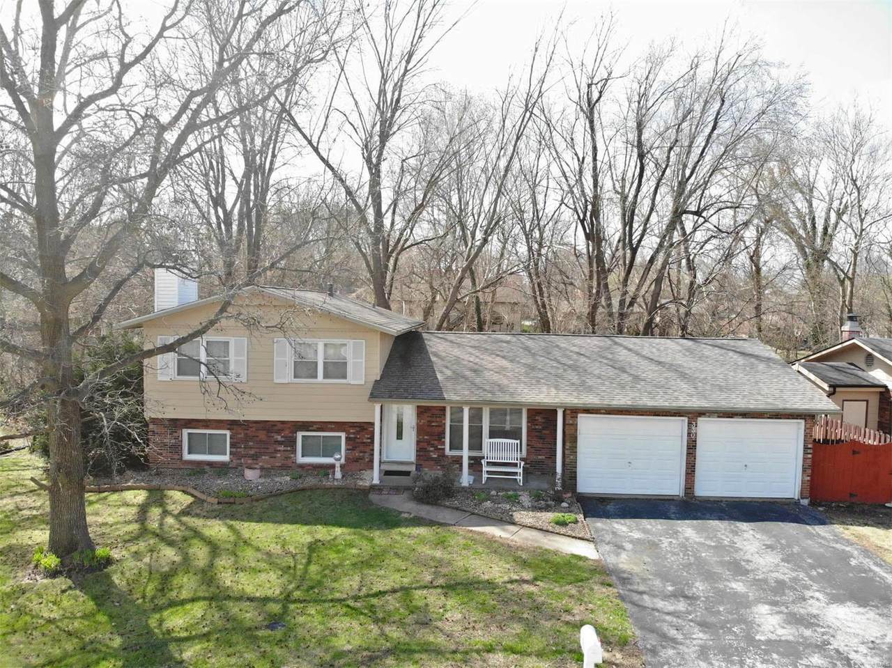 330 Sherwood Drive - Photo 1