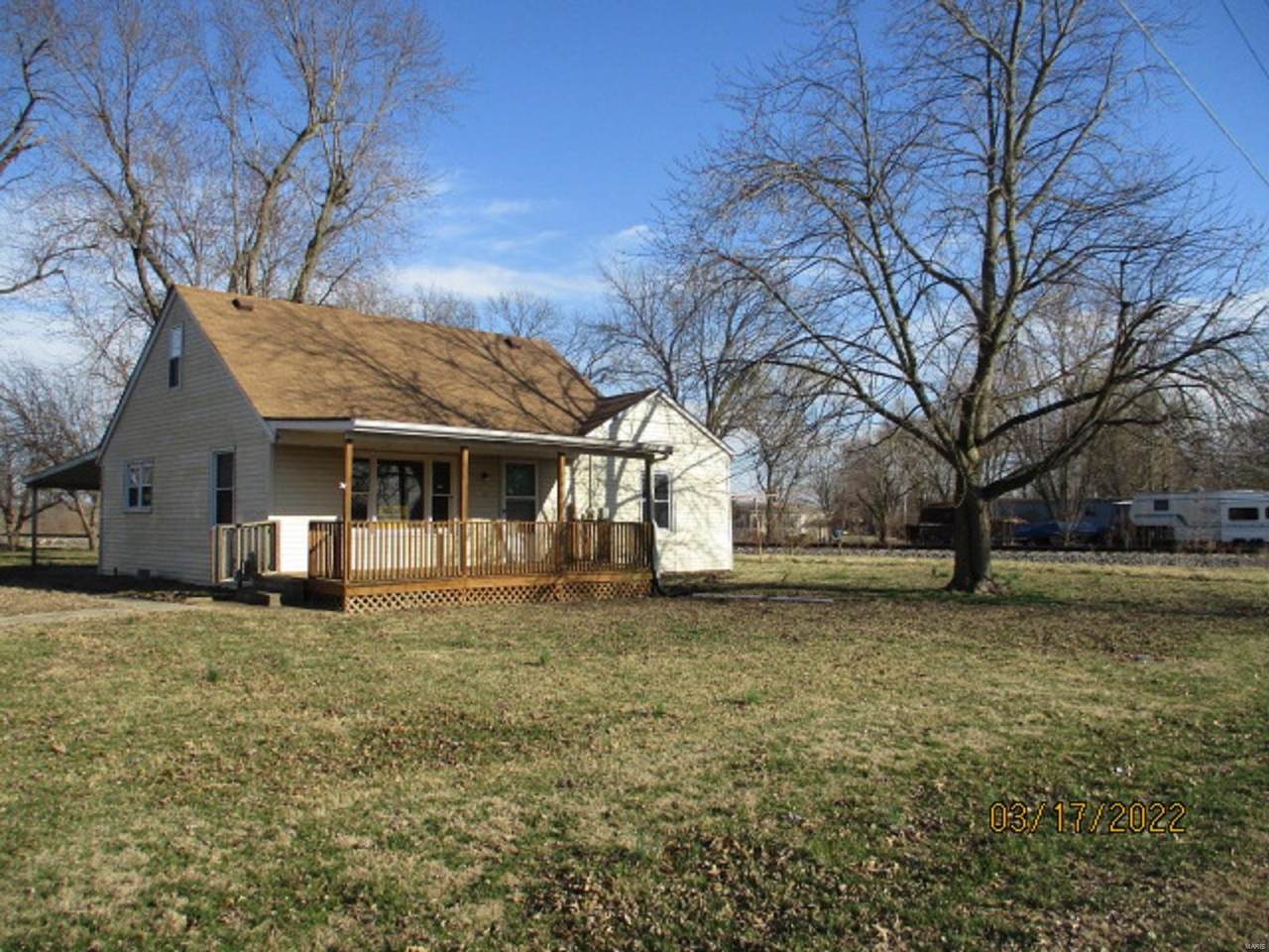 201 Camp Street - Photo 1